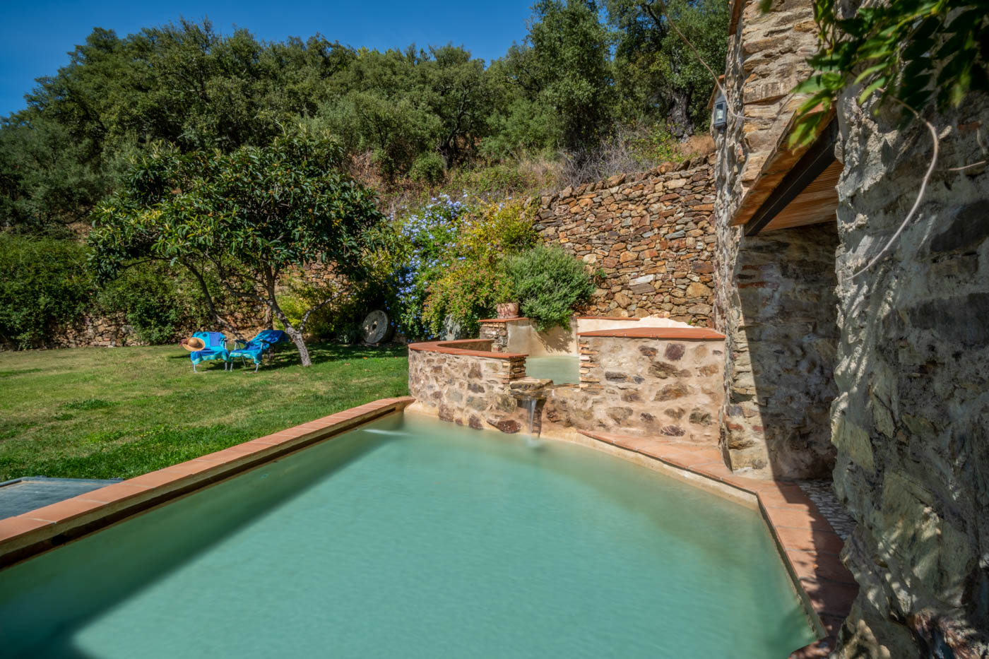 Piscinas de chapoteo junto a la casa